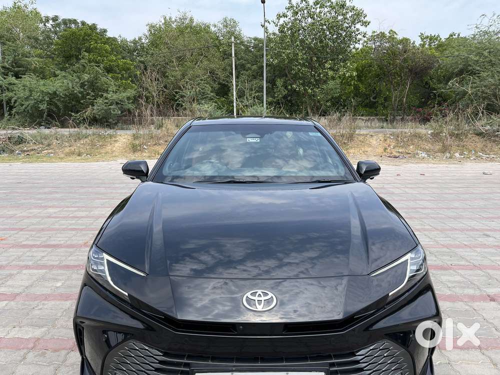 Toyota Camry Hybrid, 2025, Petrol