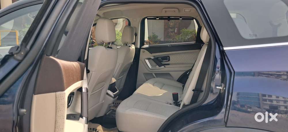 Tata Safari Accomplished Plus Dark Edition At, 2024, Diesel