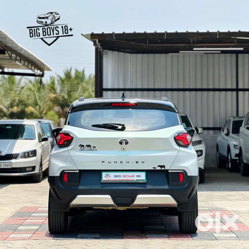 Tata Punch Ev Empowered Plus S Lr, 2025, Electric