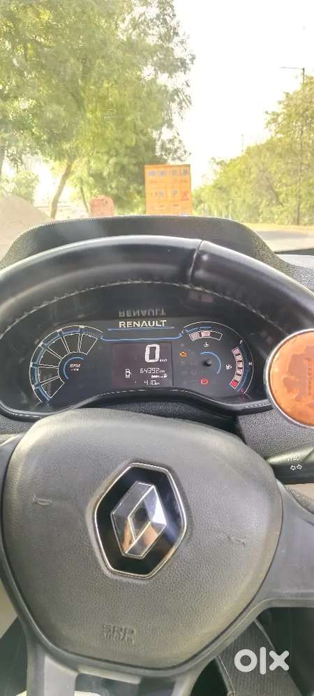 Renault Triber Electric Blue 2022