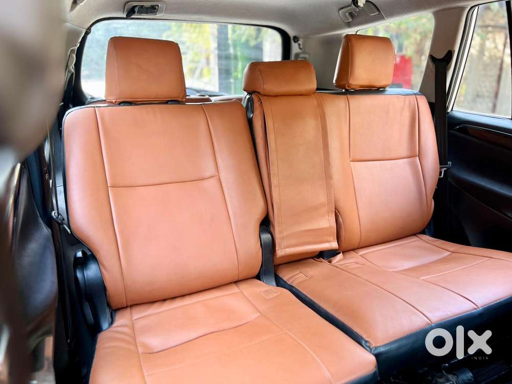 Toyota Innova Crysta 2.4 V 8 Str, 2017, Diesel