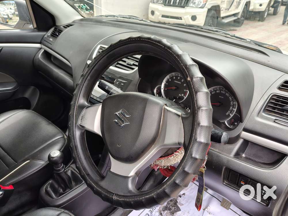 Maruti Suzuki Swift Vxi + Manual, 2015, Petrol