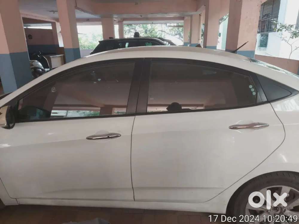 Hyundai Verna Fludic Automatic