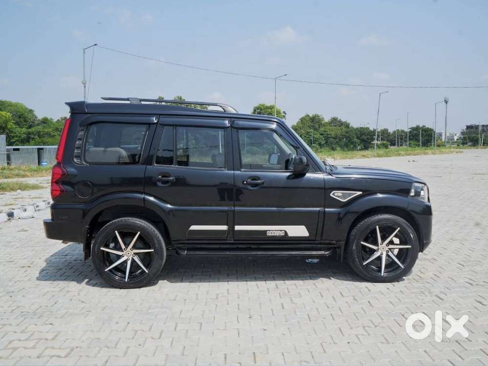 Mahindra Scorpio Classic 2.2 S Mt 7 Str, 2023, Diesel