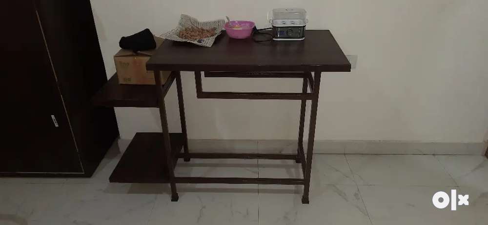 Second hand study table olx sales