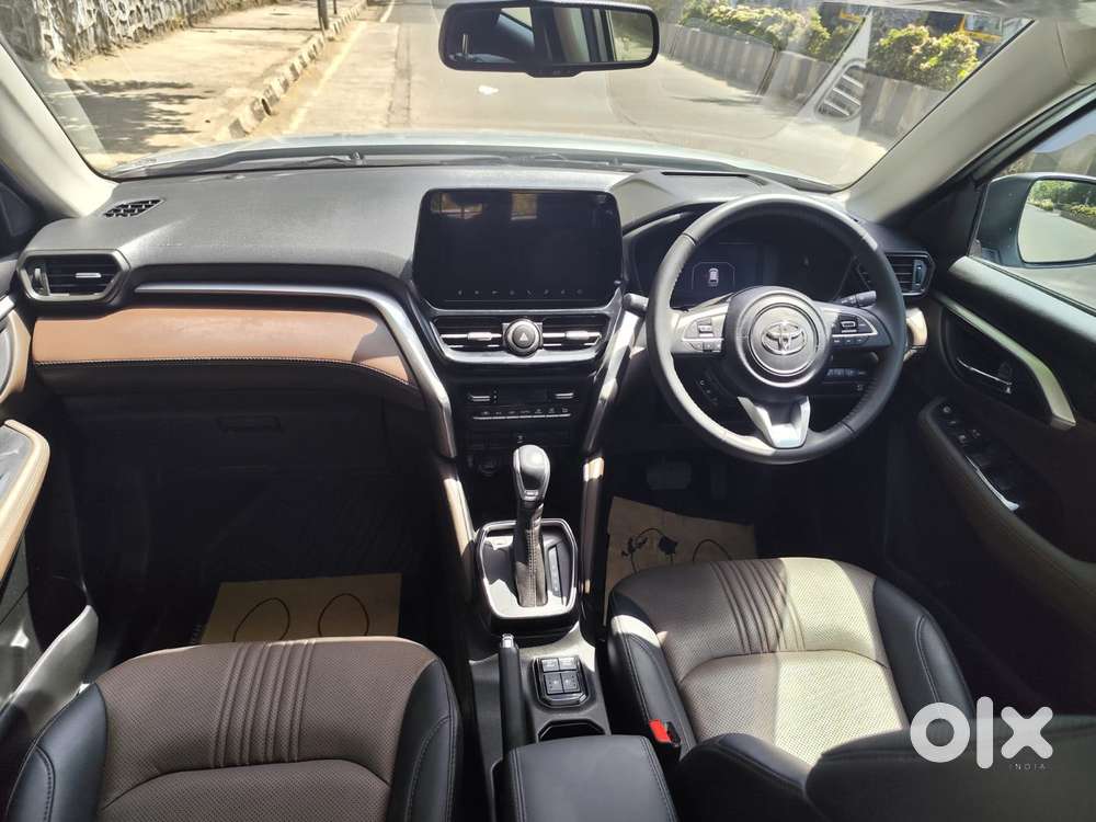 Toyota Urban Cruiser Hyryder 1.5 V Hybrid, 2024, Petrol