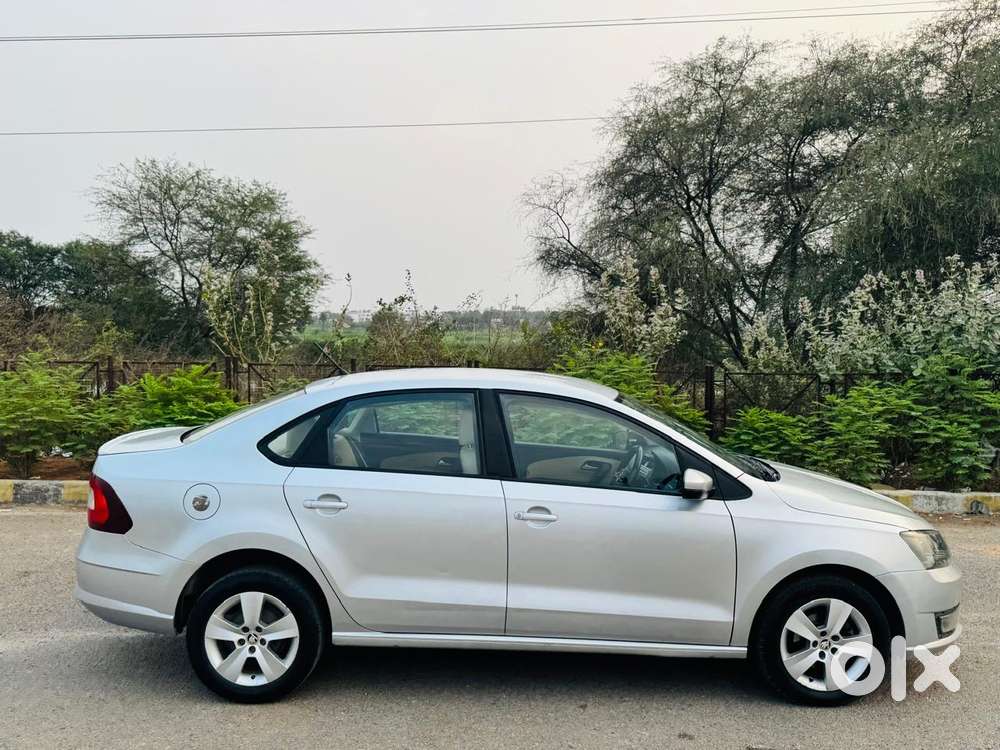 Skoda Rapid 1.5 Tdi Style/1.5 At Style, 2017, Diesel