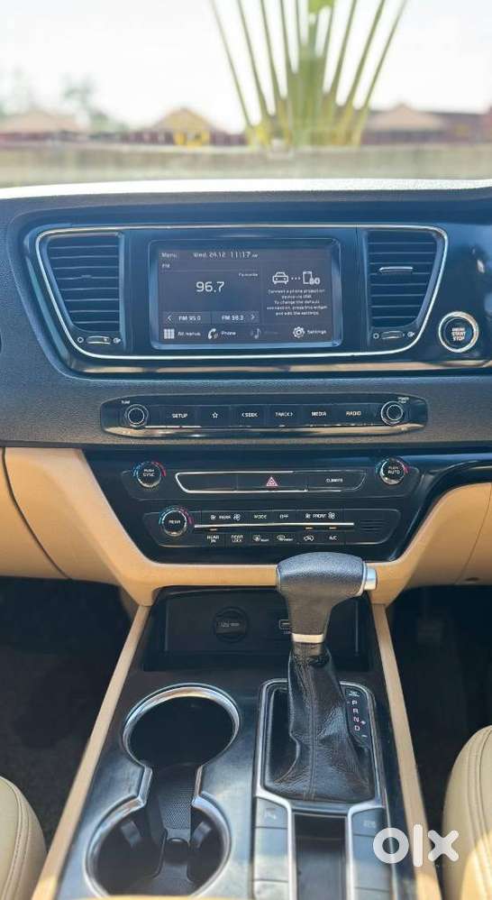 Kia Carnival Prestige, 2020, Diesel