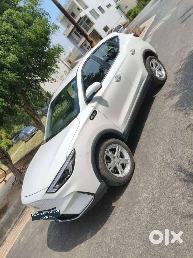 Mg Zs Ev Exclusive, 2025, Electric