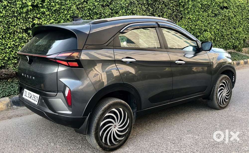 Tata Nexon 2024 Petrol Well Maintained