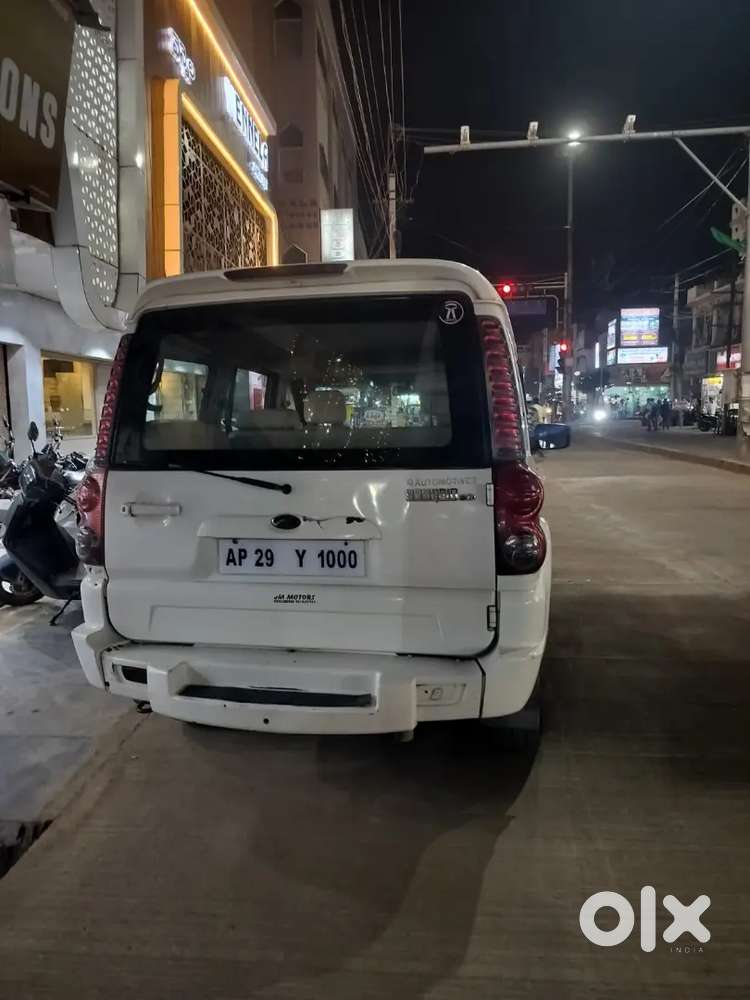 Mahindra Scorpio Diesel 2013