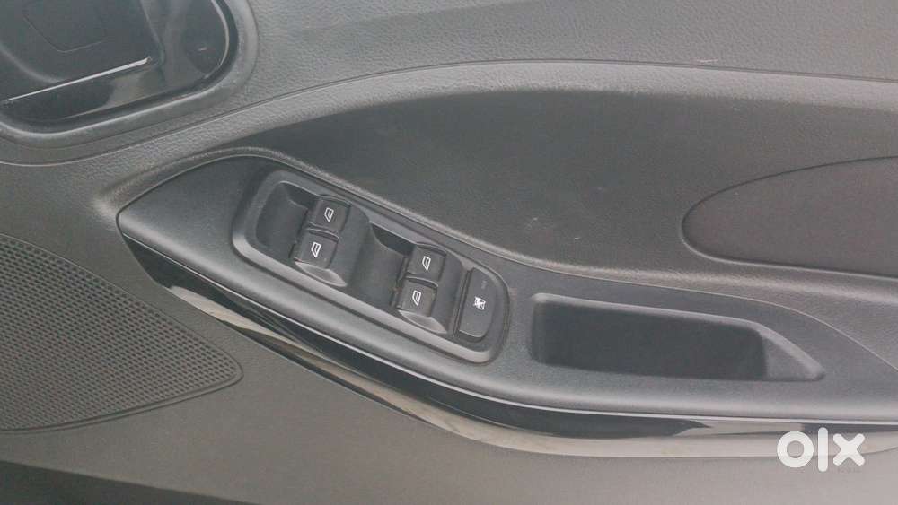 Ford Figo 1.2p Titanium Plus Mt, 2021, Petrol
