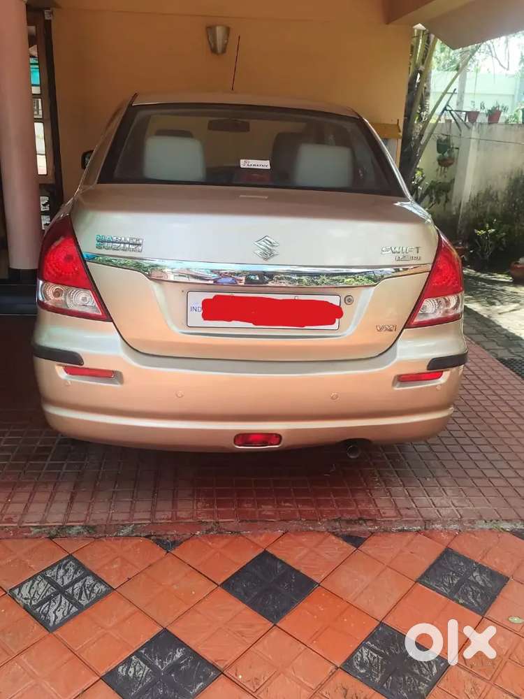 Maruti Suzuki Swift Dzire 2011 Petrol