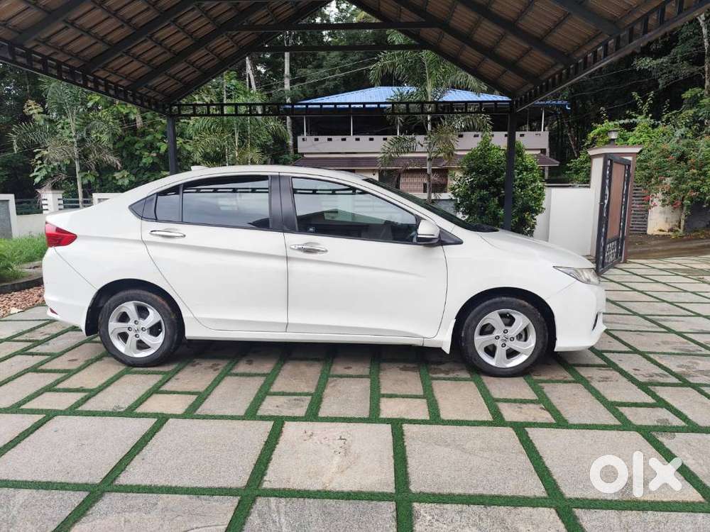 Honda City 1.5 I-vtec Vx Petrol Full Option, 2014 Model, With Sunroof.