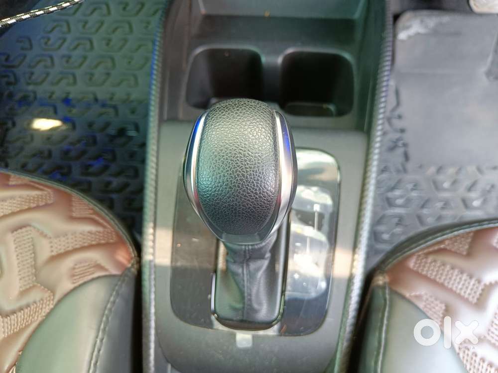 Maruti Suzuki Fronx Delta Plus 1.2 Ags, 2024, Petrol