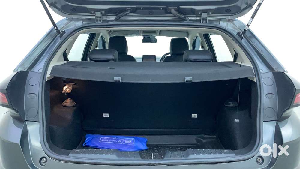 Tata Altroz 1.2 Xz Plus Petrol, 2022, Petrol