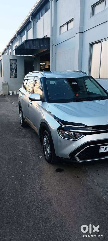 Kia Carens Prestige Plus 2024