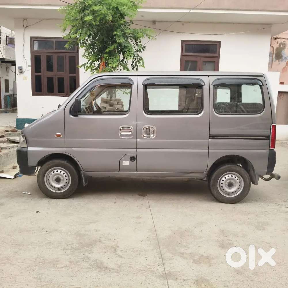 Maruti Suzuki Eeco Ac 2025