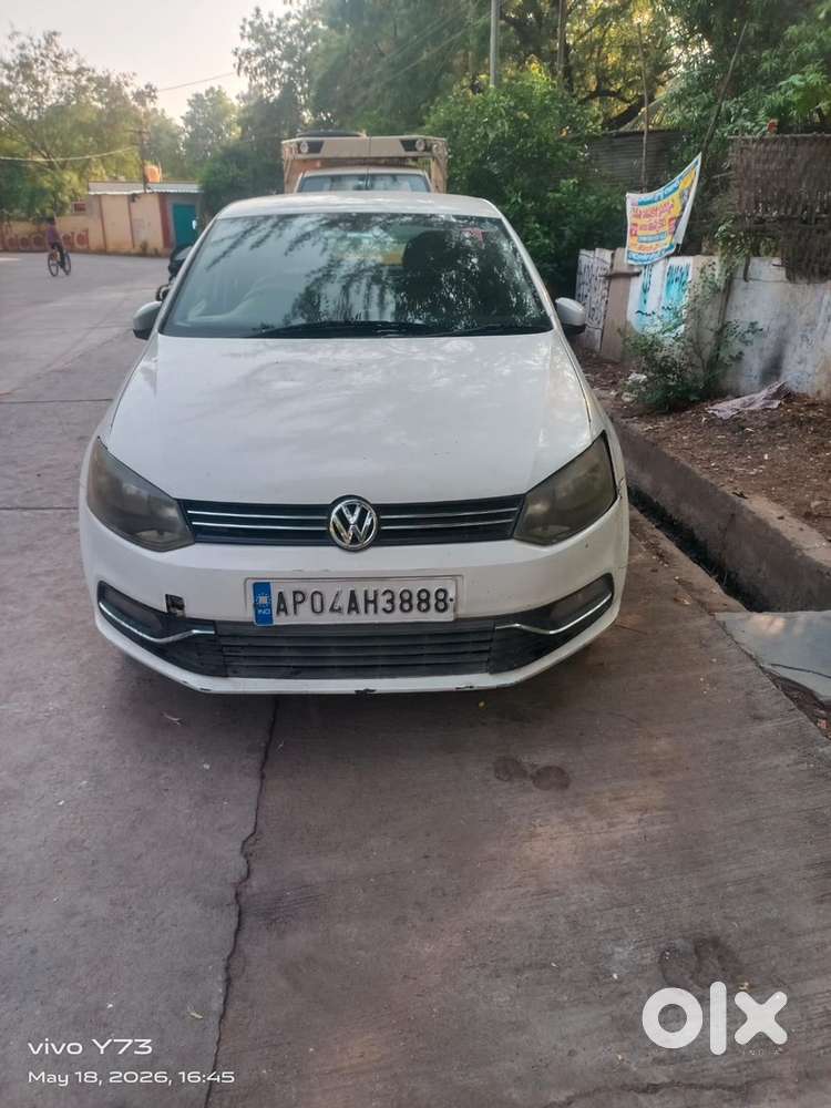 Volkswagen Polo Diesel Manual 2011