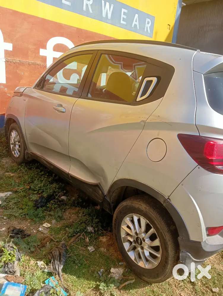 Mahindra Kuv 100 2016 Diesel 99000 Km Driven