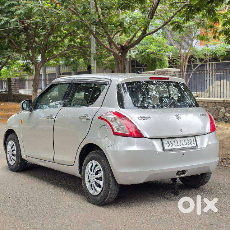 Maruti Suzuki Swift Vxi With Abs, 2012, Petrol