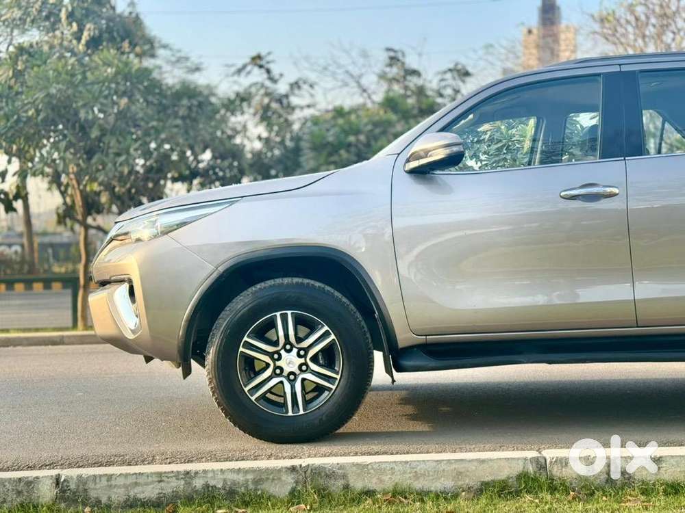Toyota Fortuner 2017 Diesel Only 88000 Km Driven
