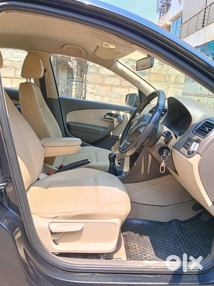 Volkswagen Vento 2010-2013 Petrol Highline, 2013, Petrol