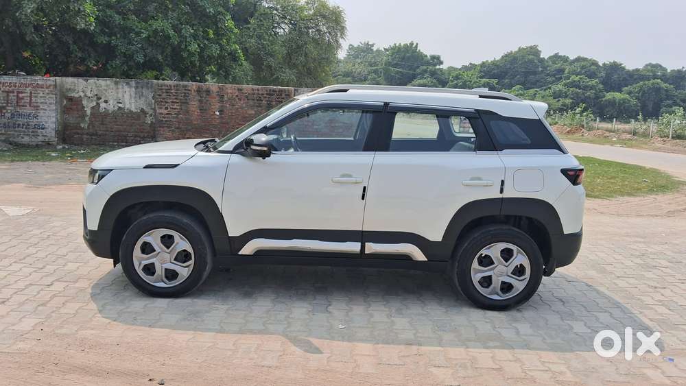 Maruti Suzuki Brezza 1.5 Lxi Cng, 2023, Cng & Hybrids