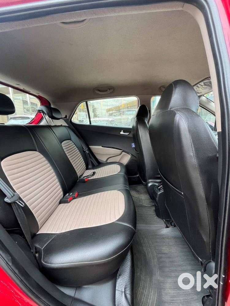Hyundai Grand I10 Asta Option, 2017, Petrol