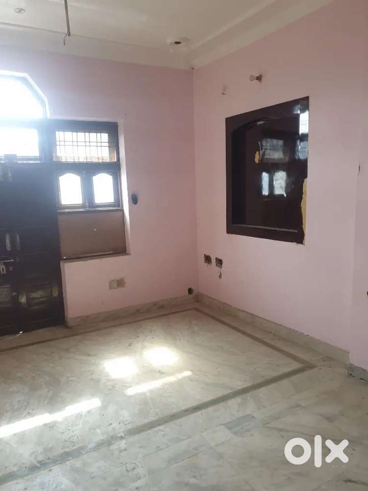 House for sale in Aliganj For Sale Houses & Apartments 1754406224