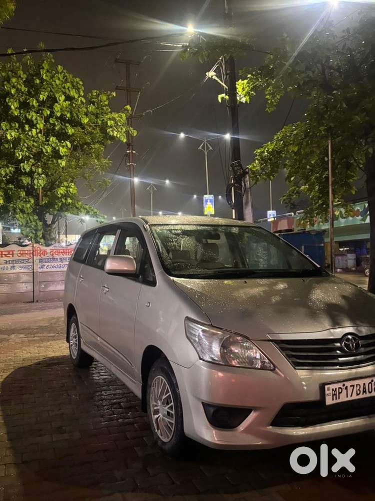 Toyota Innova 2014 Diesel Well Maintained