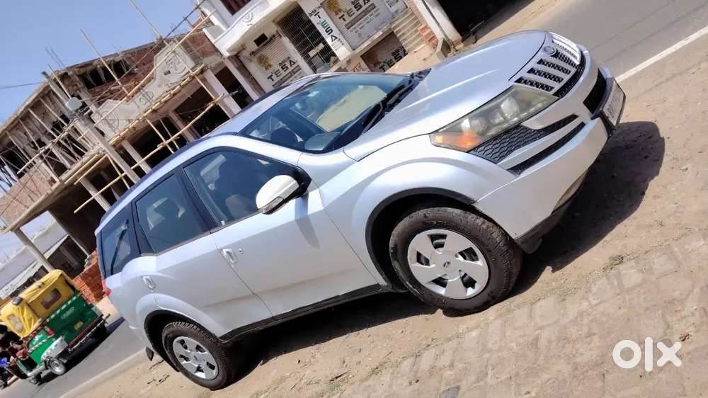 Mahindra Xuv500 2015