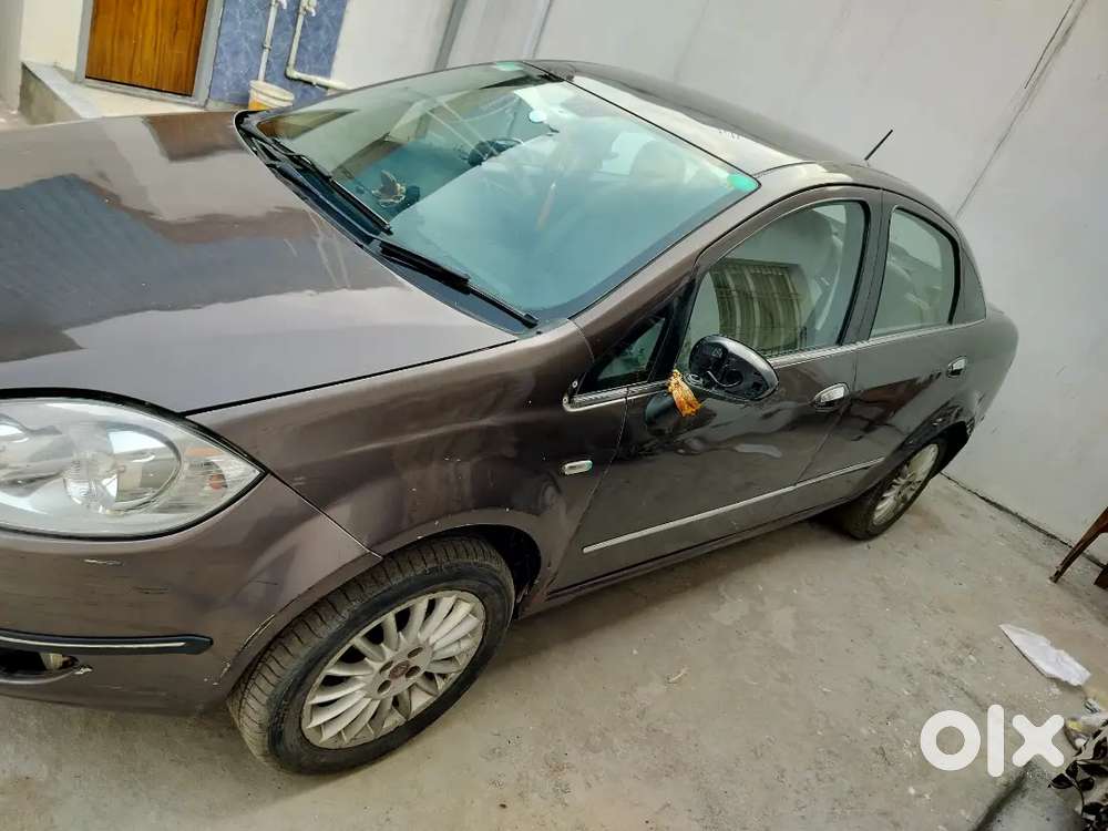 Fiat Linea Emotion 2012 Model