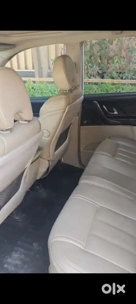 Mahindra Xuv500 2017 Diesel Automatic 73000 Km Driven