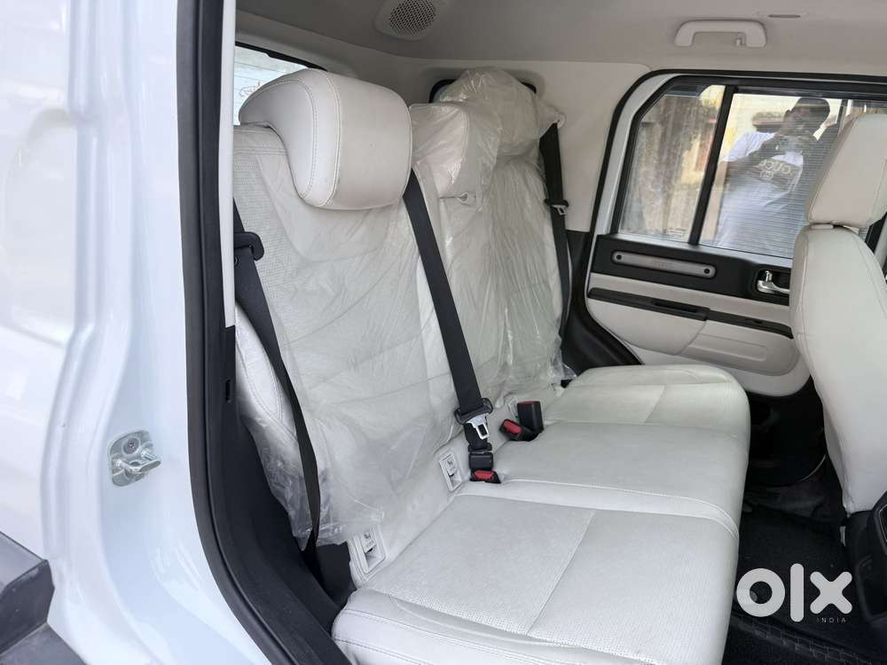 Mahindra Thar Roxx Mx5 Rwd Diesel, 2025, Diesel