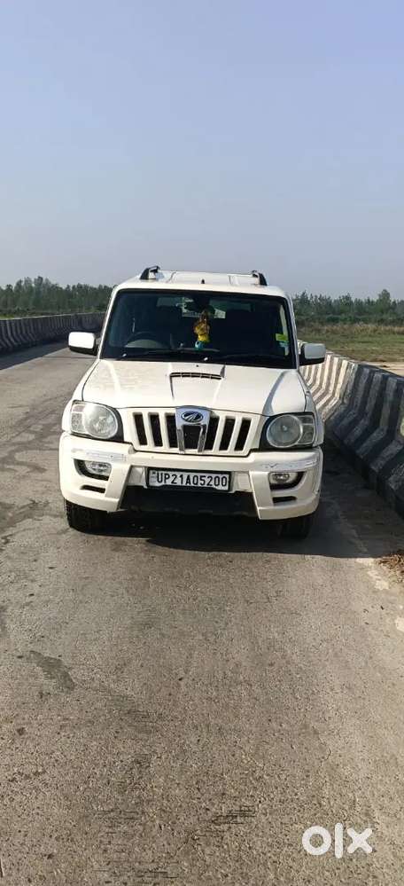 Mahindra Scorpio Diesel Automatic 12 Year