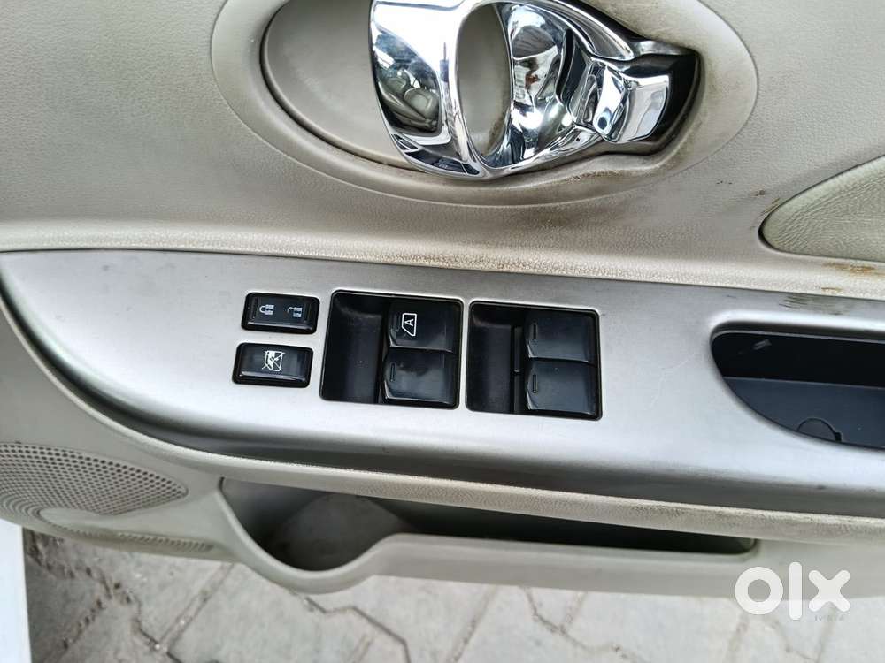 Nissan Micra Cvt Xv, 2013, Petrol