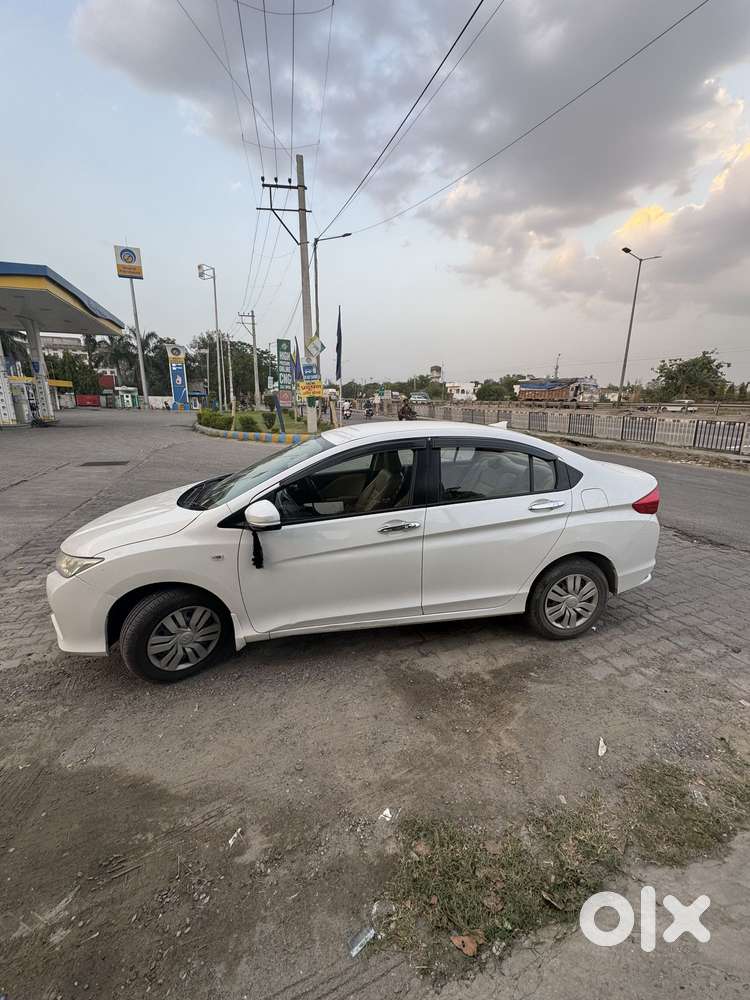 Honda City I-vtec Sv, 2017, Petrol