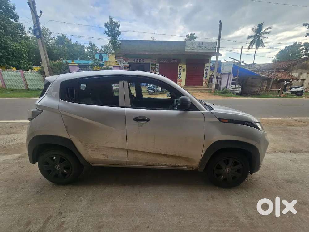 Mahindra Kuv 100 2018 Model