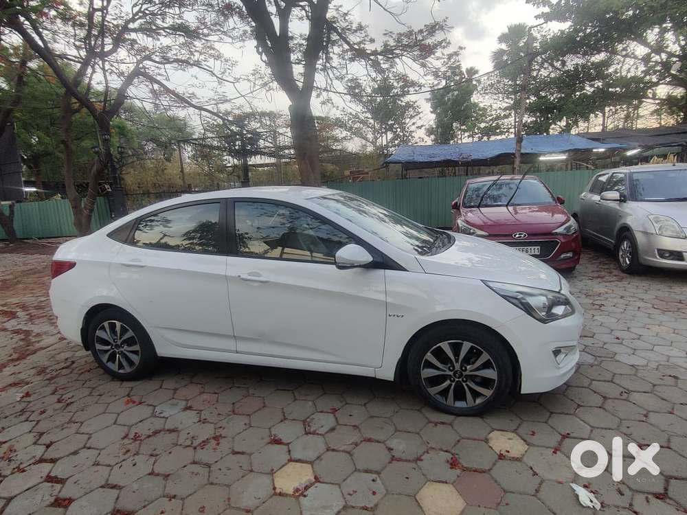 Hyundai Verna 1.6 Vtvt Sx, 2016, Petrol