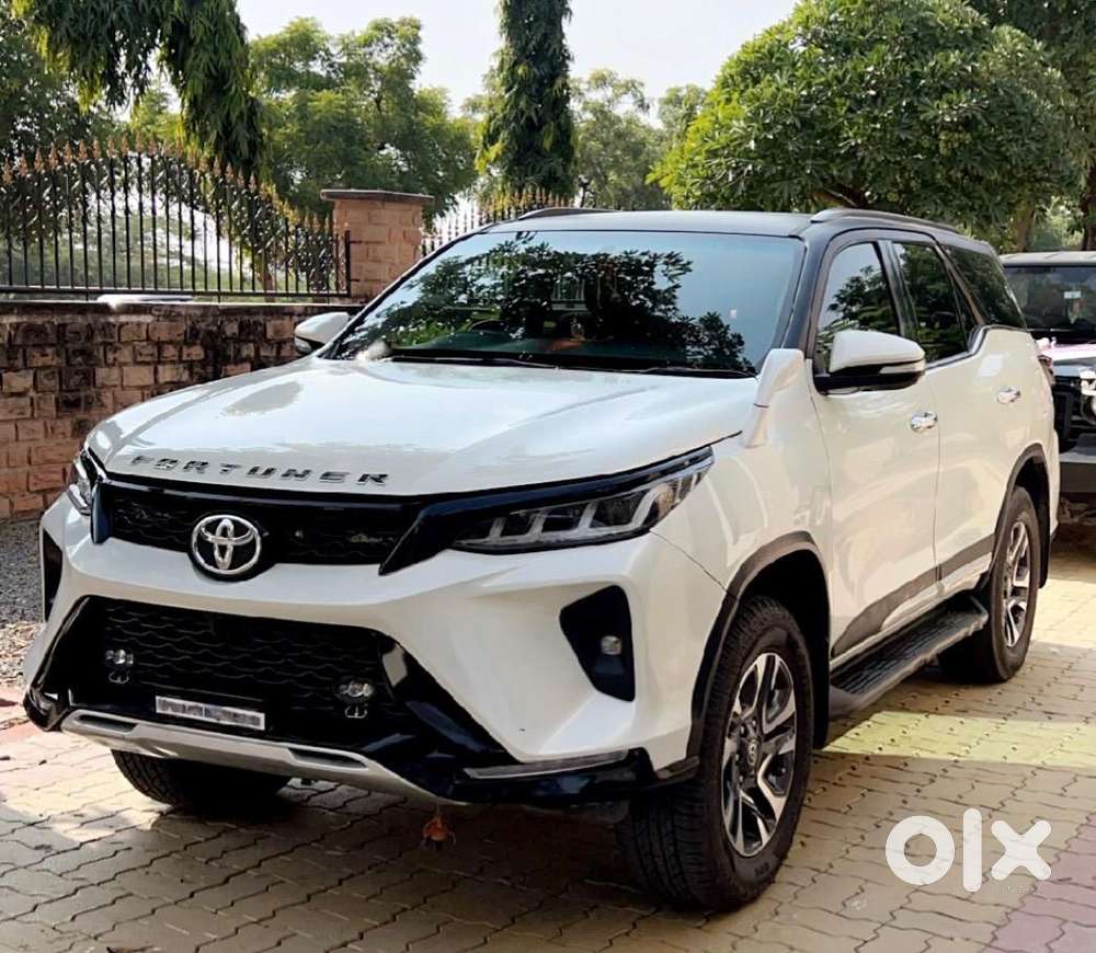 Toyota Fortuner Diesel 2017 Converted To Legender