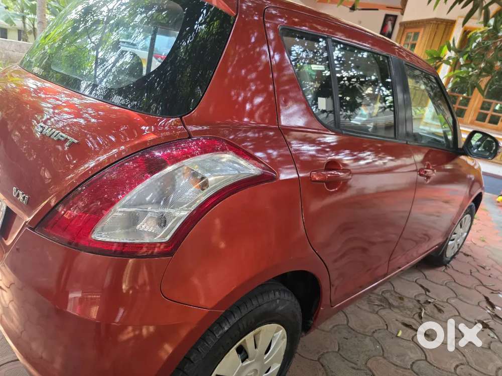Maruti Suzuki Swift 2012 Petrol 95000 Km Driven