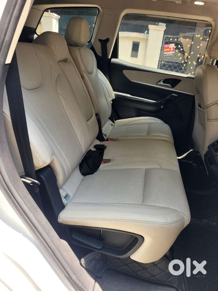 Mahindra Xuv700 2.2 Ax 7 Diesel Mt Luxury Pack Str, 2024, Diesel