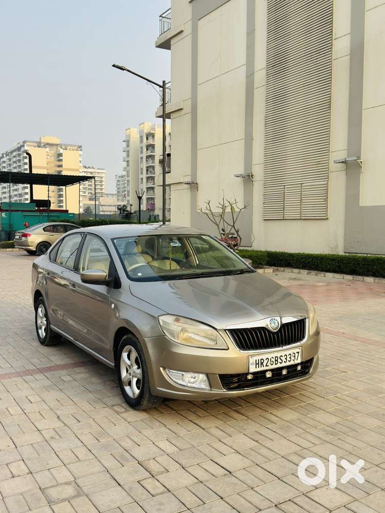 Skoda Rapid Elegance 1.6 Tdi Cr Manual, 2012, Diesel