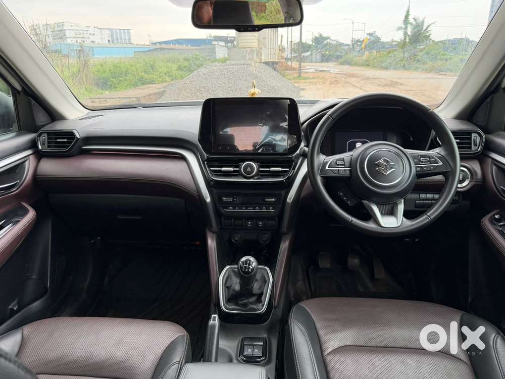 Maruti Suzuki Grand Vitara Smart Hybrid Alpha, 2025, Petrol