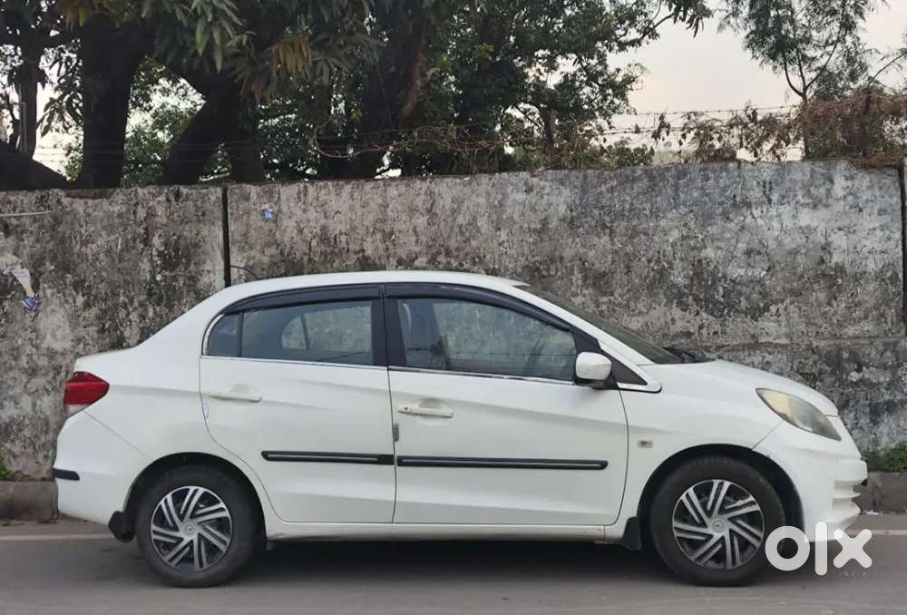 Ambient Lighting , Honda Amaze 2014 Petrol Good Condition Led Light,