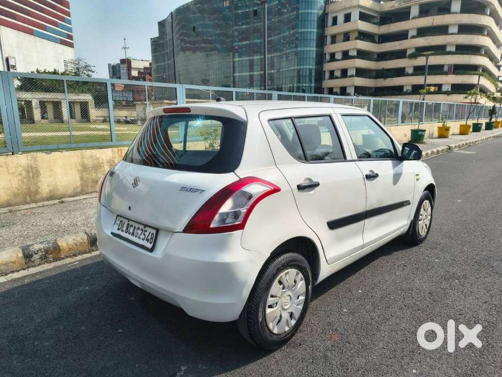 Maruti Suzuki Swift Lxi Optional-o, 2014, Petrol