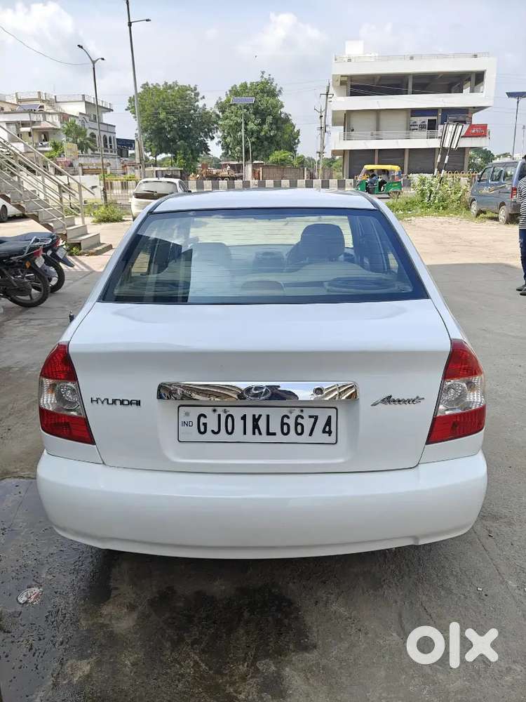 Hyundai Accent Hatchback Gl 2011