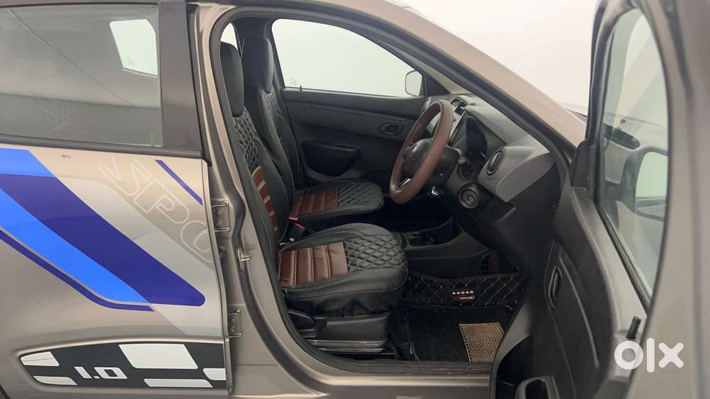 Renault Kwid 2019-ongoing 1.0 Rxt Amt (o), 2018, Petrol
