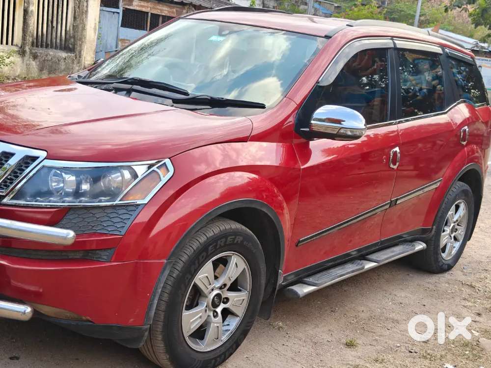 Mahindra Xuv500 W8  Model 2012 Colour Maroon